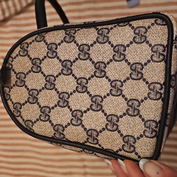 Gucci Vintage Mini Monogram Sherry Duffle - Picture 11 of 13